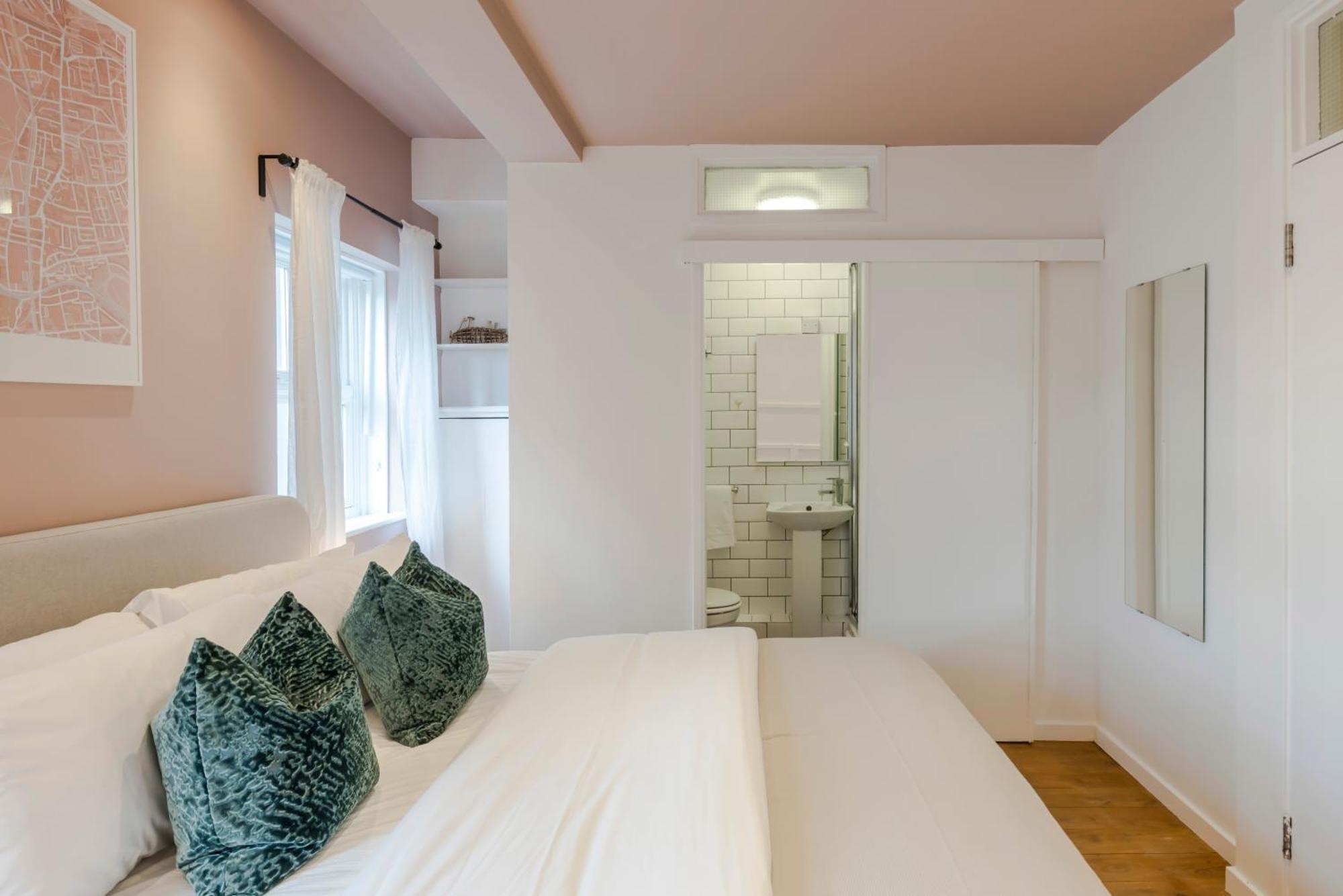 Bijou Flat On Broadway Market London Exterior foto